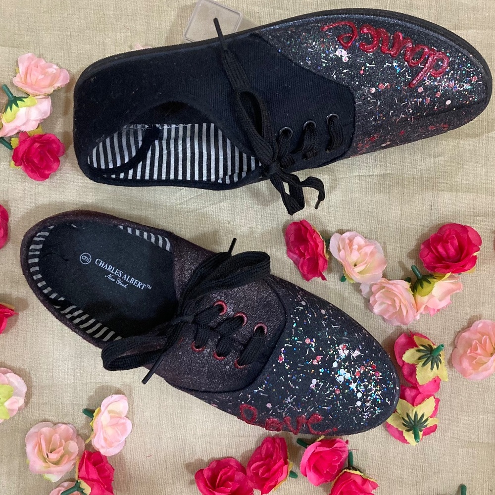 Unique! Charles Albert Women's Lace Up Canvas Sneakers, Size 9